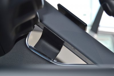 Mobilhållare Jaguar E-Pace från årsmodell 2018-