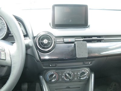 Mobilhållare till Mazda 2 från 2015-